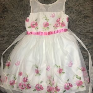 Cute girl dress